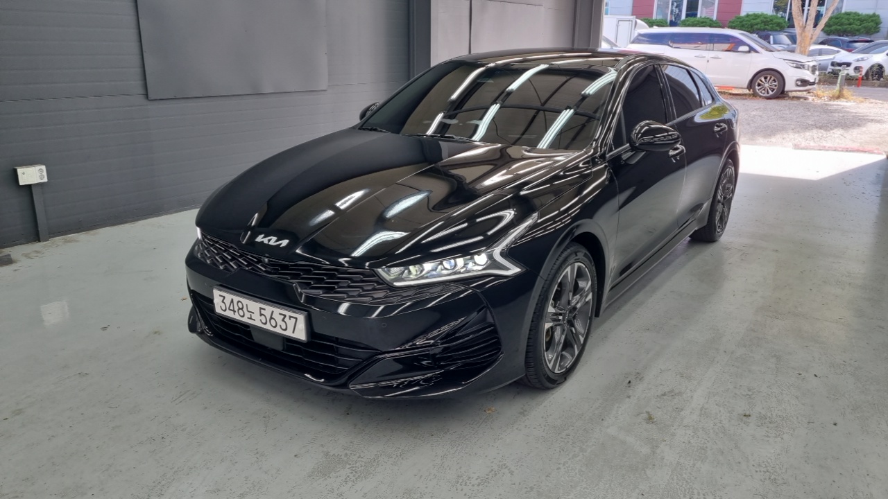 Kia K5 2.0 Signature — пробег 64 446 км — фото 1 из 5