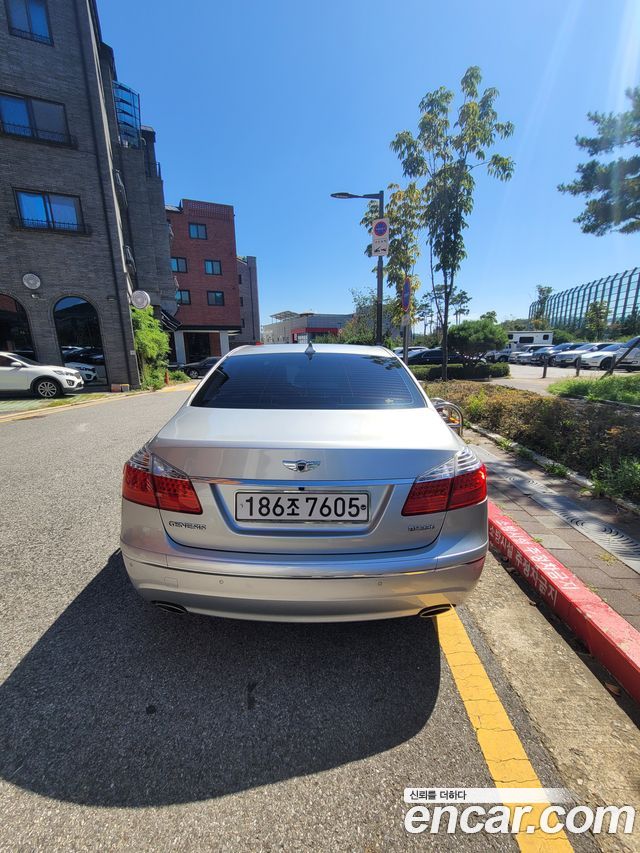 Hyundai Genesis из Кореи Encar