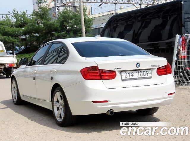 BMW 3-Series 320d xDrive — пробег 183 583 км — фото 3 из 5