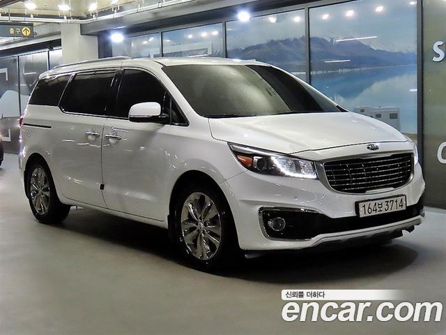 Kia Carnival 9-Seater Noblesse Special — пробег 179 912 км — фото 1 из 5