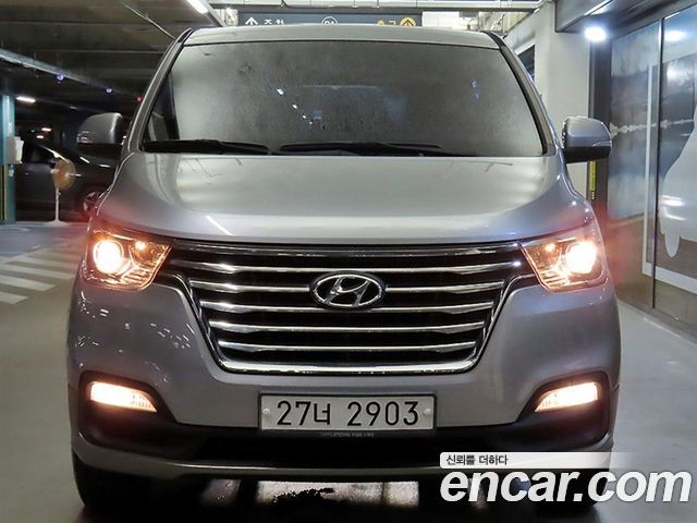 Hyundai Starex 4WD Urban 9-Seater Exclusive — пробег 77 917 км — фото 2 из 5