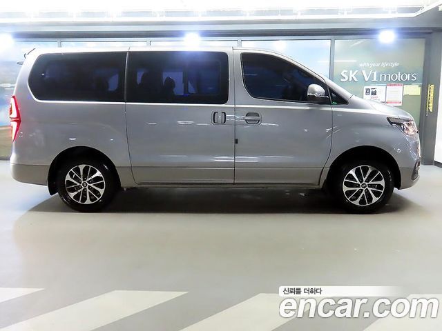 Hyundai Starex 4WD Urban 9-Seater Exclusive — пробег 77 917 км — фото 3 из 5