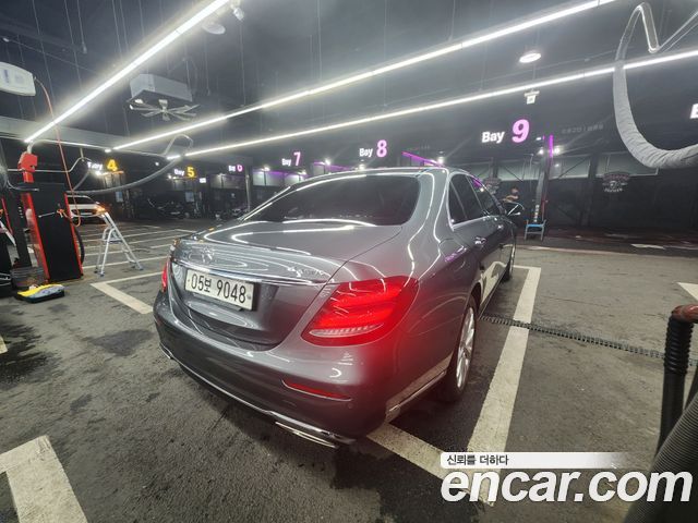Mercedes-Benz E-Class из Кореи Encar