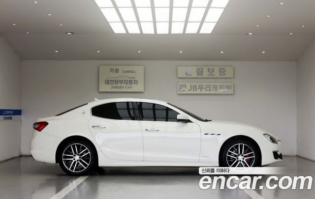 Maserati Ghibli из Кореи Encar