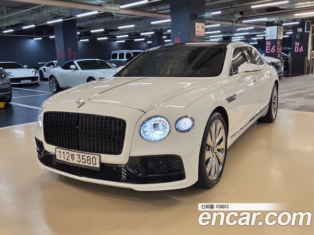 Bentley Flying Spur 4.0 — пробег 28 500 км — фото 3 из 5