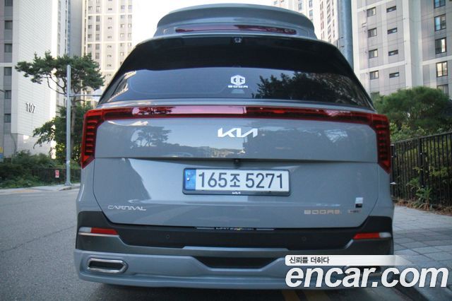 Kia Carnival HEV 9-Seater Hi-Limousine (Special vehicle) — пробег 8 500 км — фото 4 из 5