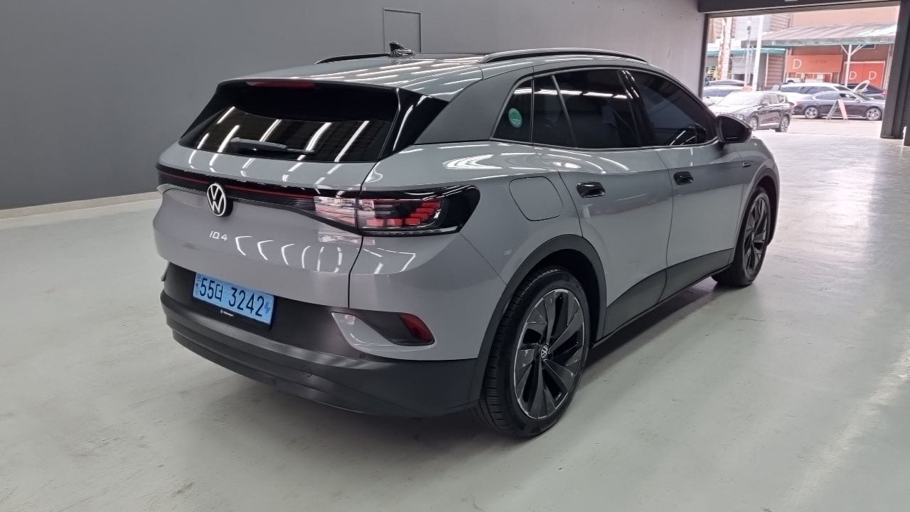 Volkswagen ID.4 Pro — пробег 53 050 км — фото 2 из 5
