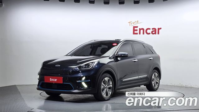 Kia Niro Noblesse — пробег 127 947 км — фото 1 из 5