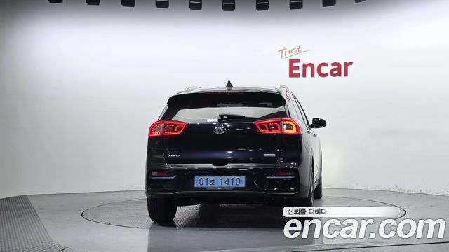 Kia Niro Noblesse — пробег 127 947 км — фото 4 из 5