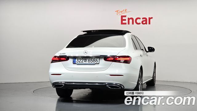 Mercedes-Benz E-Class из Кореи Encar