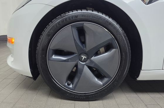 Tesla Model 3 Long Range AWD — пробег 115 111 км — фото 5 из 5