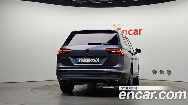 Volkswagen Tiguan 2.0 TDI Prestige — пробег 95 440 км — фото 4 из 5