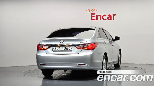 Hyundai Sonata LPi Deluxe — пробег 74 135 км — фото 4 из 5