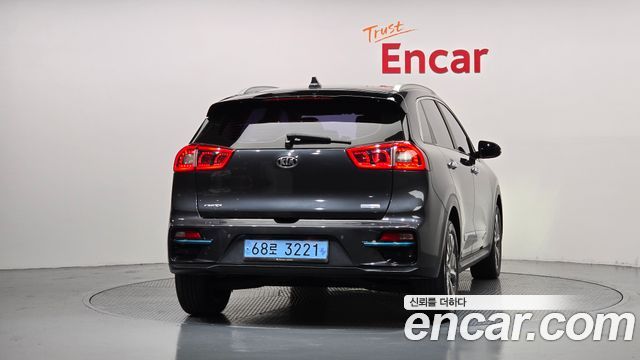Kia Niro Noblesse — пробег 107 062 км — фото 4 из 5