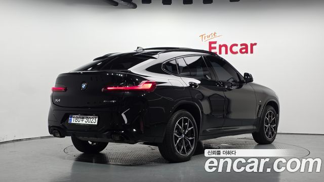 BMW X4 xDrive20i M Sports Pro — пробег 18 630 км — фото 2 из 5