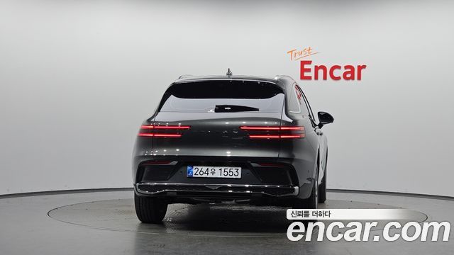 Genesis GV70 из Кореи Encar