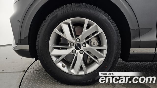 Genesis GV70 из Кореи Encar