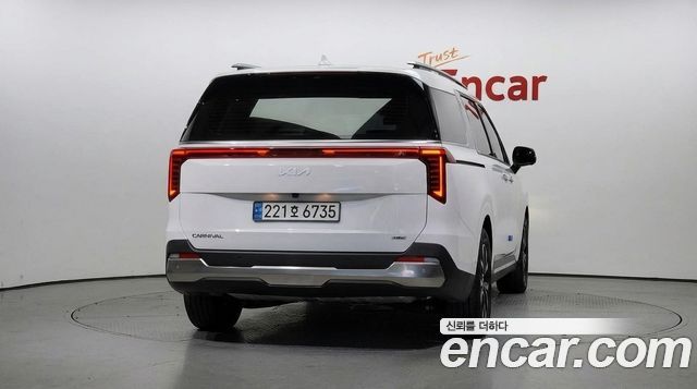 Kia Carnival из Кореи Encar