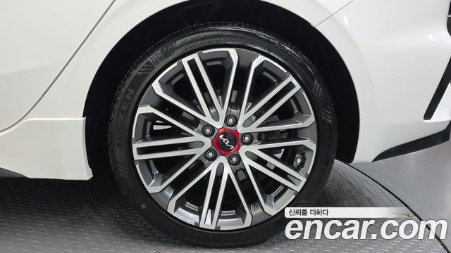Kia K3 1.6 Turbo GT 5Door Signature — пробег 63 280 км — фото 5 из 5