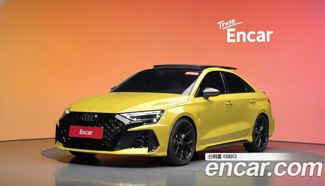 Audi RS3 2.5 TFSI Quattro — пробег 5 305 км — фото 1 из 5