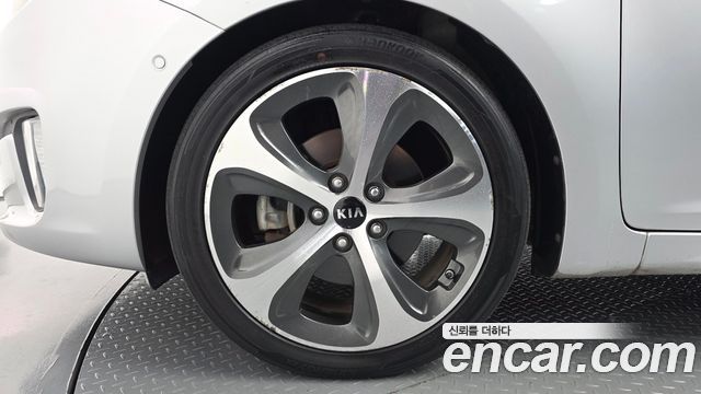 Kia Carens из Кореи Encar