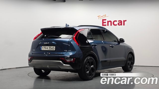 Kia Niro Signature — пробег 41 122 км — фото 2 из 5