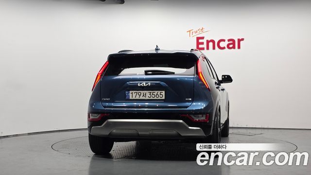 Kia Niro Signature — пробег 41 122 км — фото 4 из 5