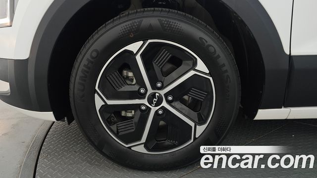 Kia Niro Prestige — пробег 30 381 км — фото 5 из 5