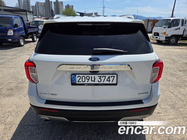 Ford Explorer 2.3 LimIted 4WD — пробег 77 158 км — фото 4 из 5