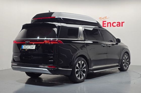 Kia Carnival Gasoline 9-Seater Hi-Limousine Signature — пробег 87 243 км — фото 2 из 5