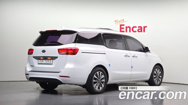 Kia Carnival из Кореи Encar