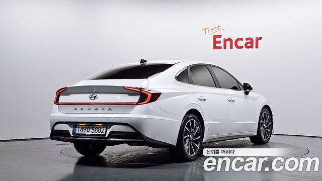 Hyundai Sonata 2.0 Premium Family — пробег 121 864 км — фото 2 из 5