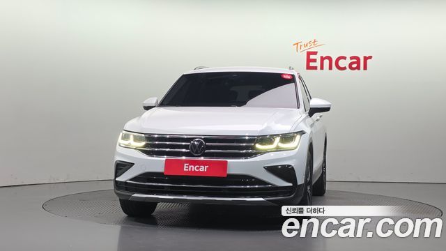 Volkswagen Tiguan 2.0 TDI Premium — пробег 47 200 км — фото 3 из 5