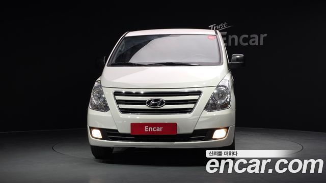 Hyundai Starex 12-Seater Wagon Smart — пробег 193 575 км — фото 3 из 5