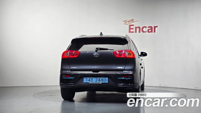 Kia Niro Noblesse — пробег 88 760 км — фото 4 из 5