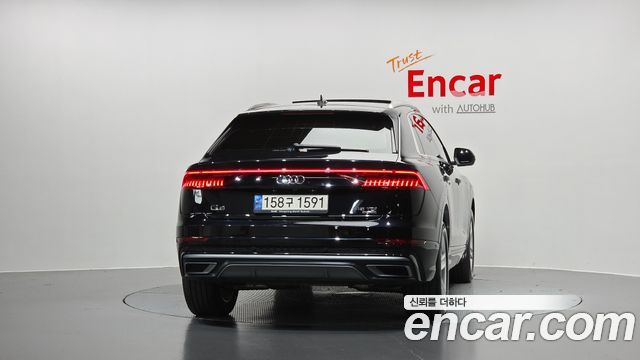 Audi Q8 45 TDI Quattro Premium — пробег 69 658 км — фото 4 из 5