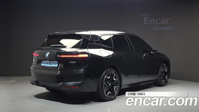 BMW iX xDrive50 Sports Plus — пробег 87 337 км — фото 2 из 5