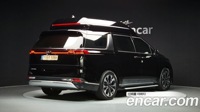 Kia Carnival Gasoline 9-Seater Hi-Limousine Signature — пробег 76 398 км — фото 2 из 5