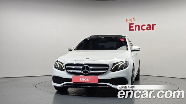 Mercedes-Benz E-Class E300 Avantgarde — пробег 89 792 км — фото 3 из 5