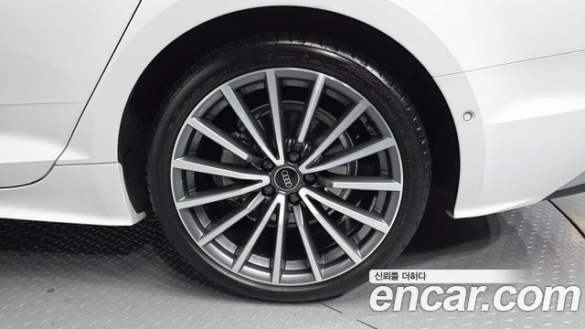 Audi A5 40 TFSI Quattro Premium Sportback — пробег 44 900 км — фото 5 из 5