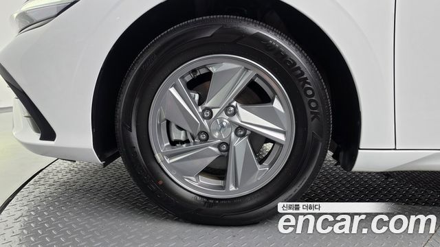 Hyundai AVANTE 1.6 Smart — пробег 30 635 км — фото 5 из 5