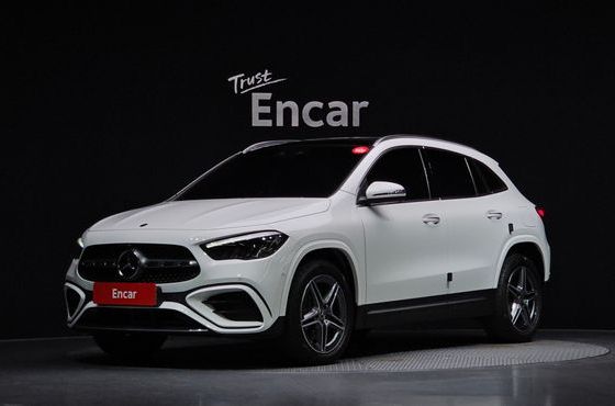 Mercedes-Benz GLA-Class GLA250 4MATIC — пробег 49 684 км — фото 1 из 5