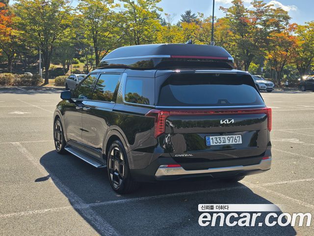Kia Carnival Diesel 9-Seater Hi Limousine Signature — пробег 35 000 км — фото 2 из 5