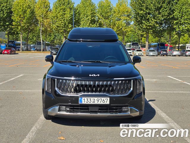 Kia Carnival Diesel 9-Seater Hi Limousine Signature — пробег 35 000 км — фото 3 из 5