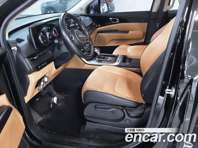 Kia Carnival Diesel 9-Seater Prestige — пробег 131 558 км — фото 3 из 5