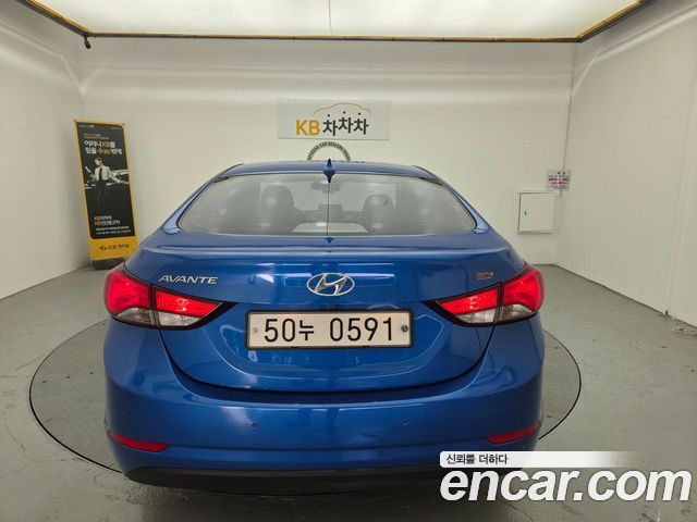 Hyundai AVANTE 1.6 GDi Smart Standard — пробег 80 000 км — фото 4 из 5