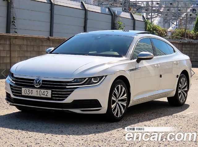 Volkswagen Arteon 2.0 TDI Premium — пробег 180 911 км — фото 2 из 5