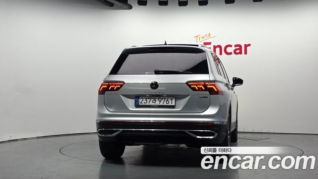 Volkswagen Tiguan 2.0 TDI 4Motion Prestige — пробег 42 827 км — фото 4 из 5