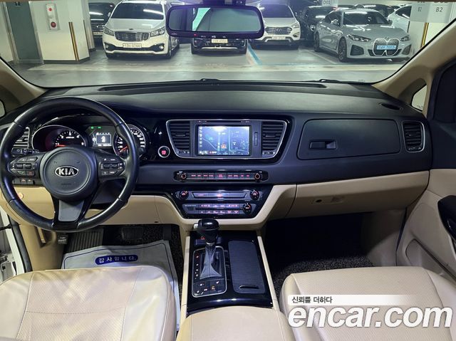 Kia Carnival из Кореи Encar