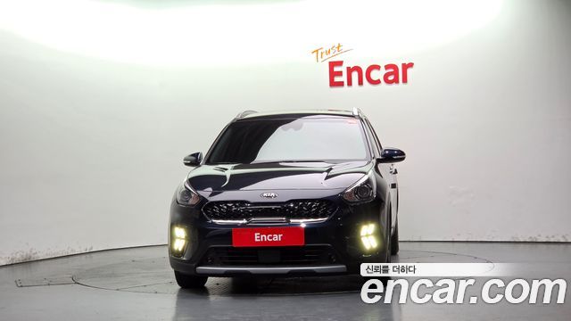 Kia Niro 1.6 HEV Prestige — пробег 114 801 км — фото 3 из 5